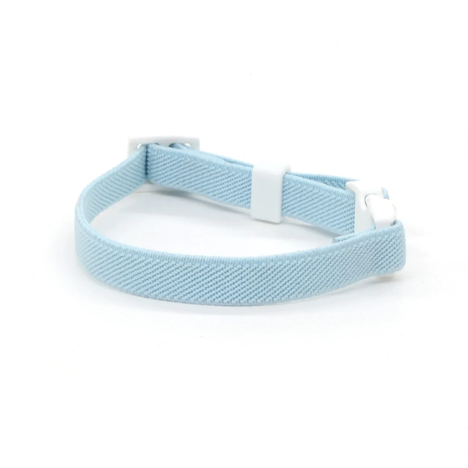 collier-bleu-tricoté-chat